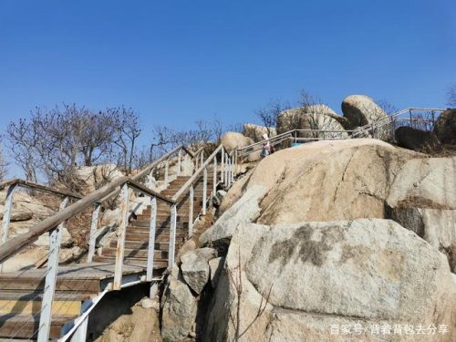 邹城护驾山，一处网红景点，最为适合亲子与家庭出游